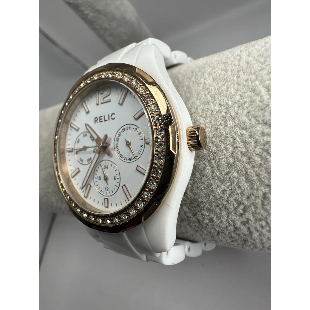 Relic ZR15626 Ladies Watch‎ New Battery 37MM 6.75